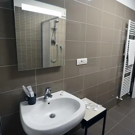 Pyramis Pensionat 3*